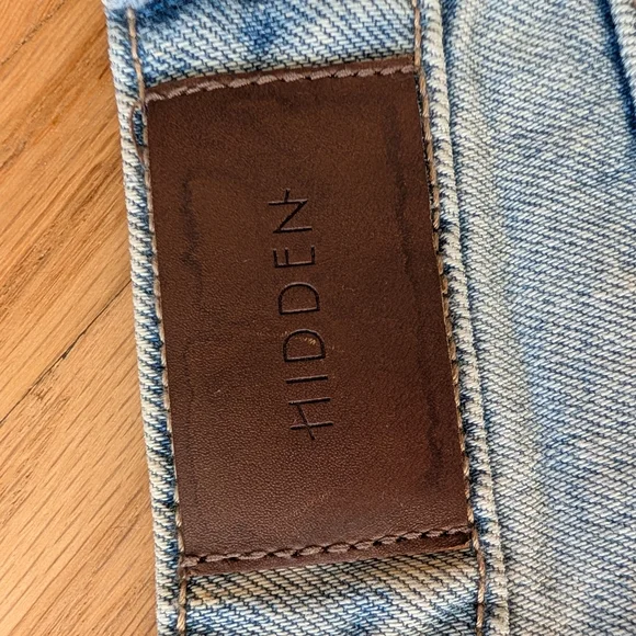 Hidden High-Rise Mom Jean Shorts | Size M | NWOT - Picture 6 of 10